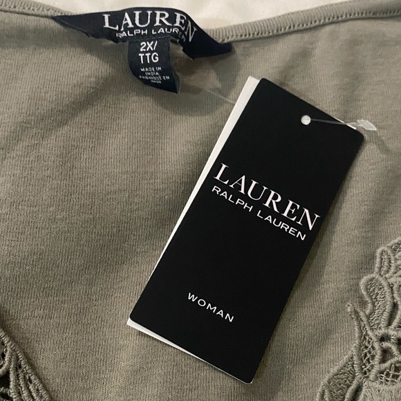 Lauren Ralph Lauren women’s embroidered V Neck 3/4 sleeve  sage green blouse top - Picture 3 of 9